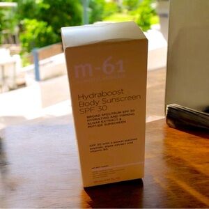 M - 61 Hydraboost Body Sunscreen SPF 30